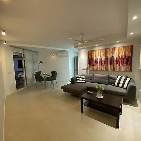 Super Vacational De Lux * 아데제